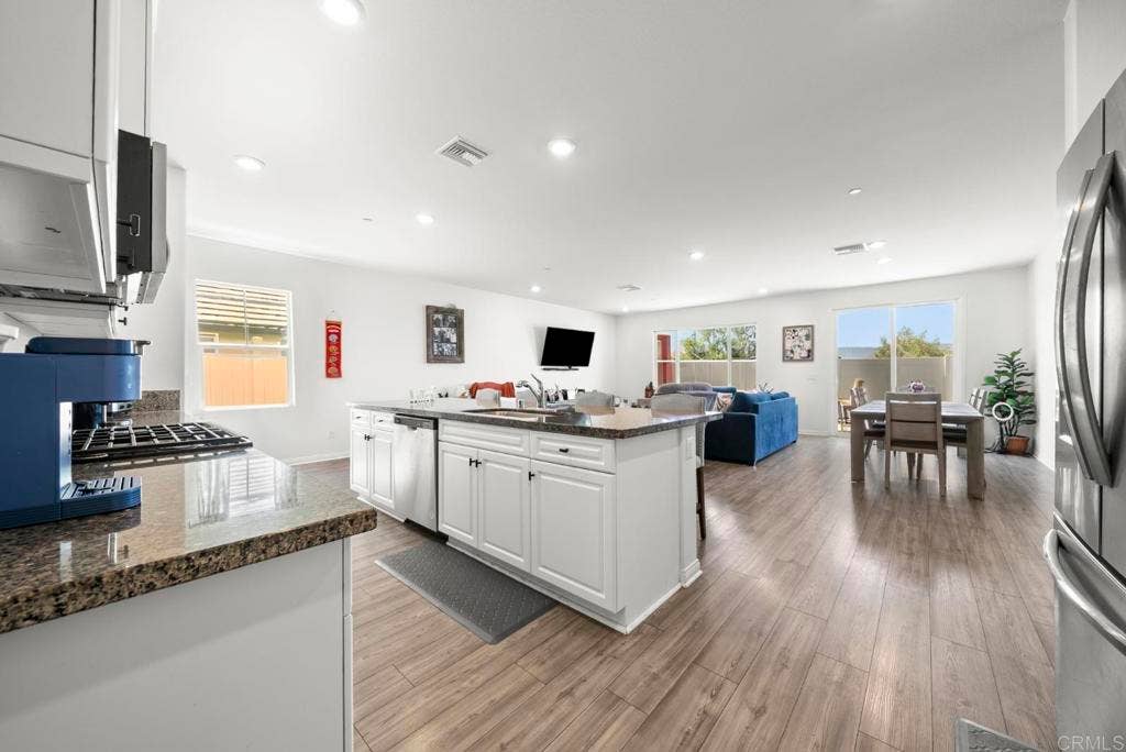 41303 Wizard Court, Lake Elsinore, CA 92532 41303 Wizard Court, Lake Elsinore, CA 92532