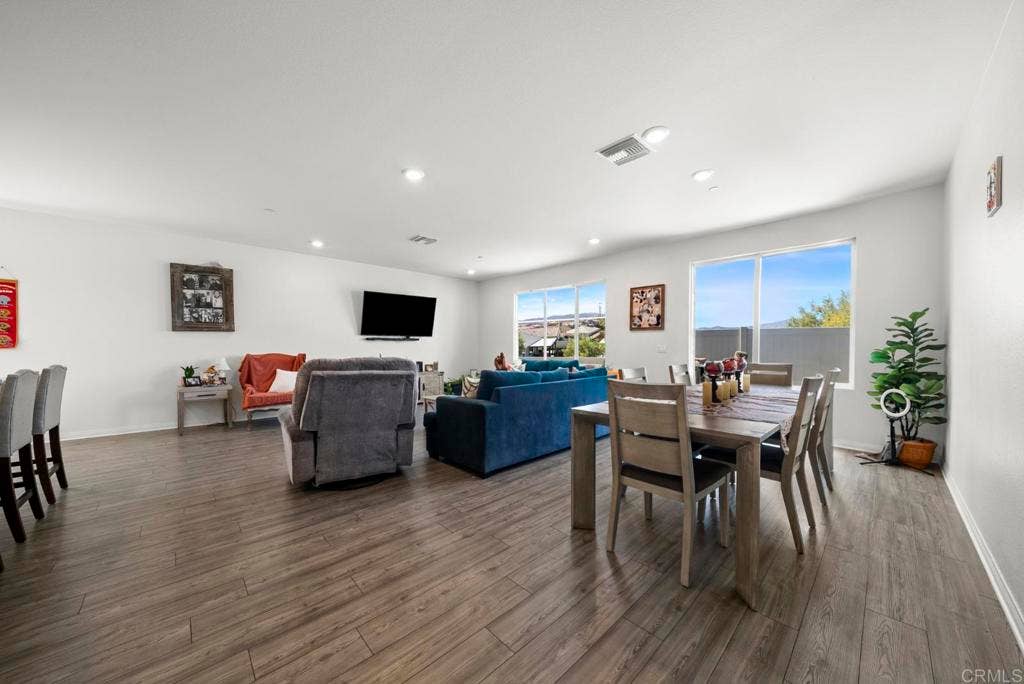 41303 Wizard Court, Lake Elsinore, CA 92532 41303 Wizard Court, Lake Elsinore, CA 92532
