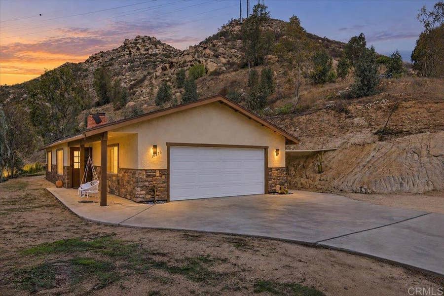 Property photo for 13676 Willow Rd, Lakeside, CA