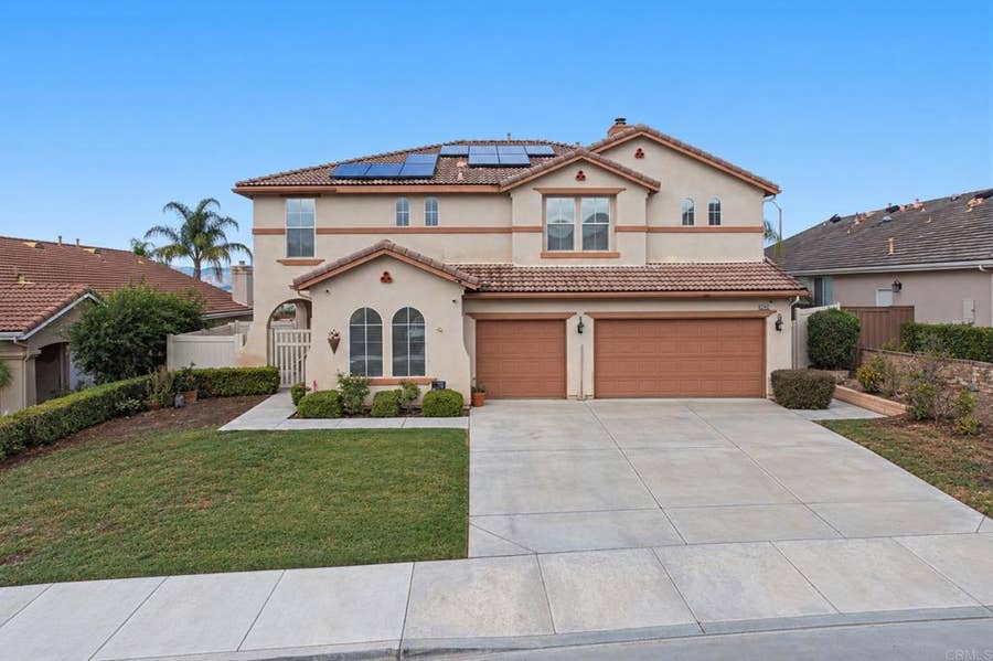 Property photo for 35223 El Diamante Dr, Wildomar, CA