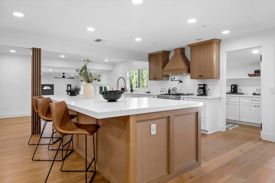 Property photo for 16021 Pomerado Road, Poway, CA