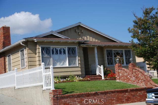 Property photo for 972 W 8th Street, San Pedro, CA