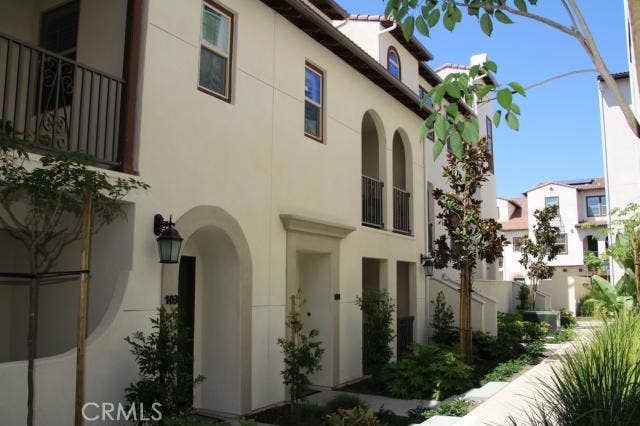 Property photo for 1865 Orizaba Avenue, #104, Signal Hill, CA