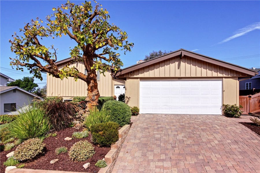 Property photo for 6817 Clovercliff Drive, Rancho Palos Verdes, CA