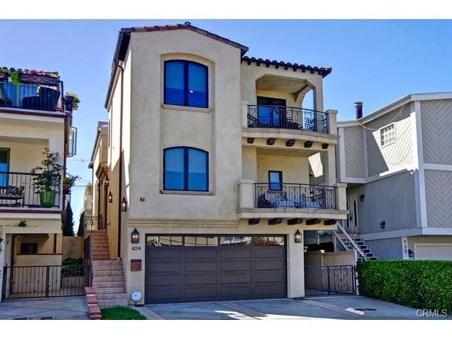 Property photo for 424 Marine Avenue, Manhattan Beach, CA