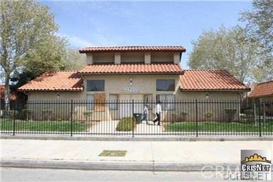 Property photo for 44200 Kingtree Avenue, #20, Lancaster, CA