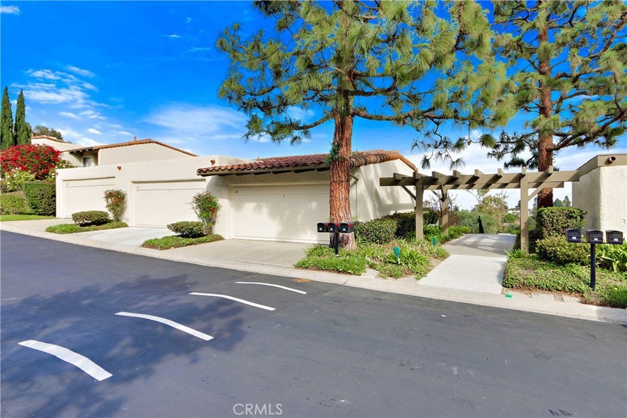 Property photo for 25 Oaktree Lane, Rolling Hills Estates, CA
