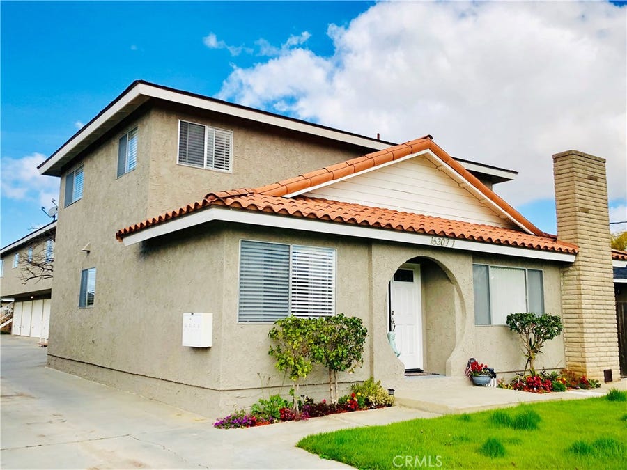 Property photo for 16307 S Manhattan Place, #2, Gardena, CA