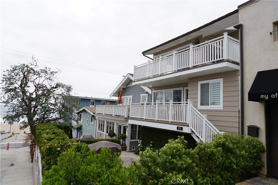Property photo for 125 10th Street, Manhattan Beach, CA
