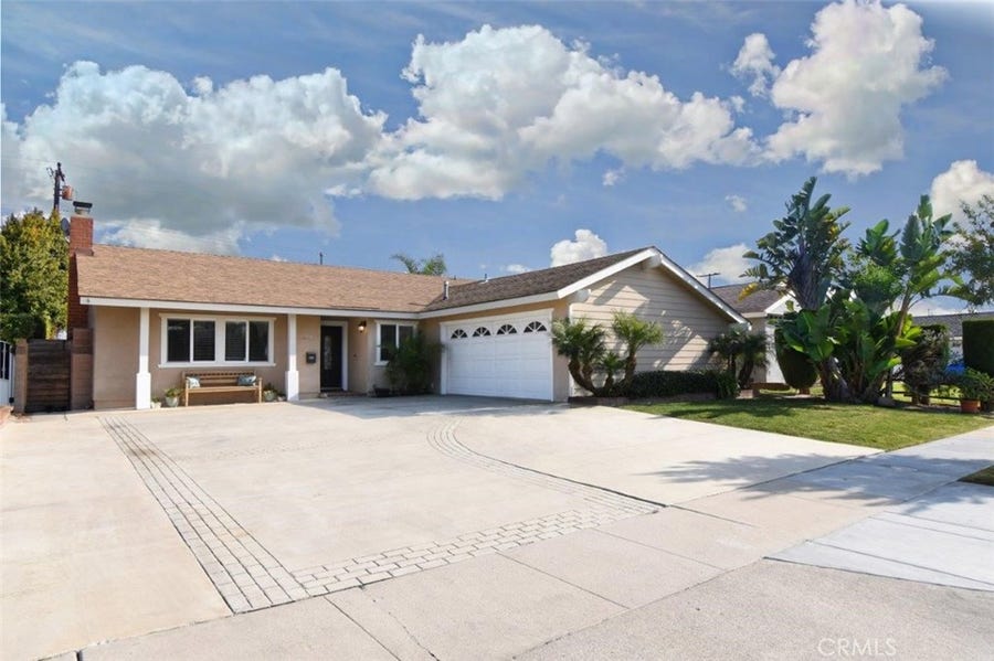 Property photo for 16042 Aria Circle, Huntington Beach, CA