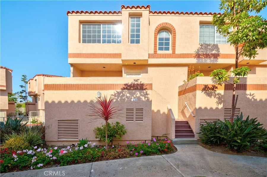 Property photo for 3101 Plaza Del Amo, #20, Torrance, CA