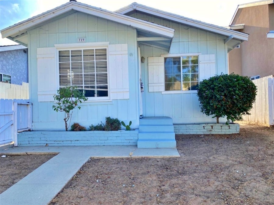 Property photo for 719 Amapola Avenue, Torrance, CA