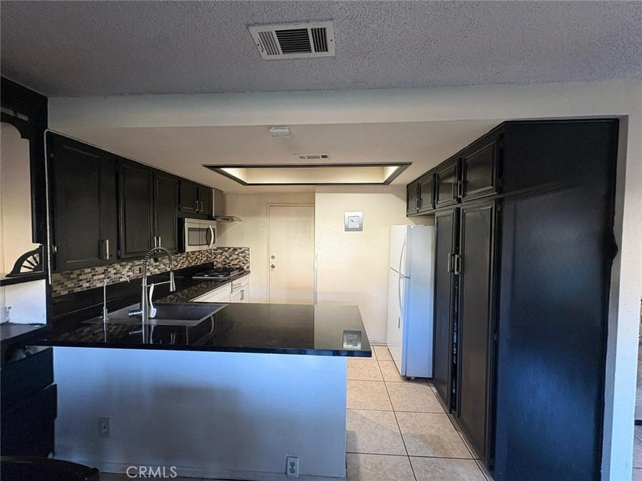 Property photo for 6100 Arbutus Avenue, #42, Huntington Park, CA