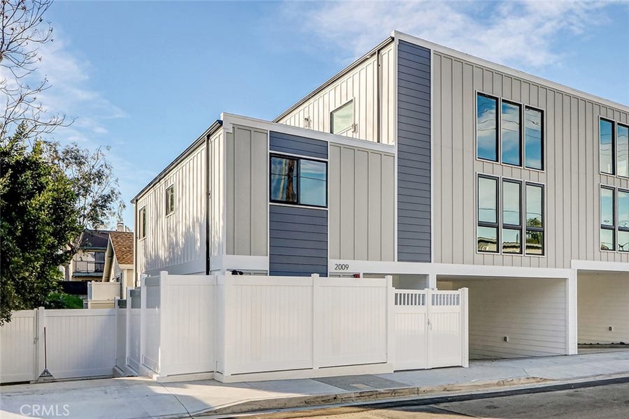 Property photo for 2007 Blossom Lane, Redondo Beach, CA