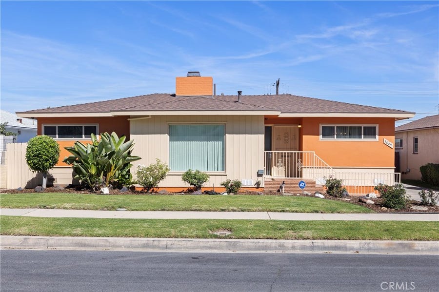 Property photo for 5629 Brushton, Los Angeles, CA