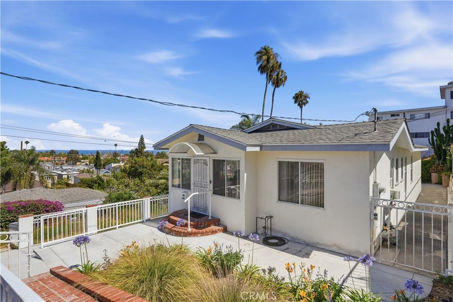 Property photo for 661 W 26th, San Pedro, CA