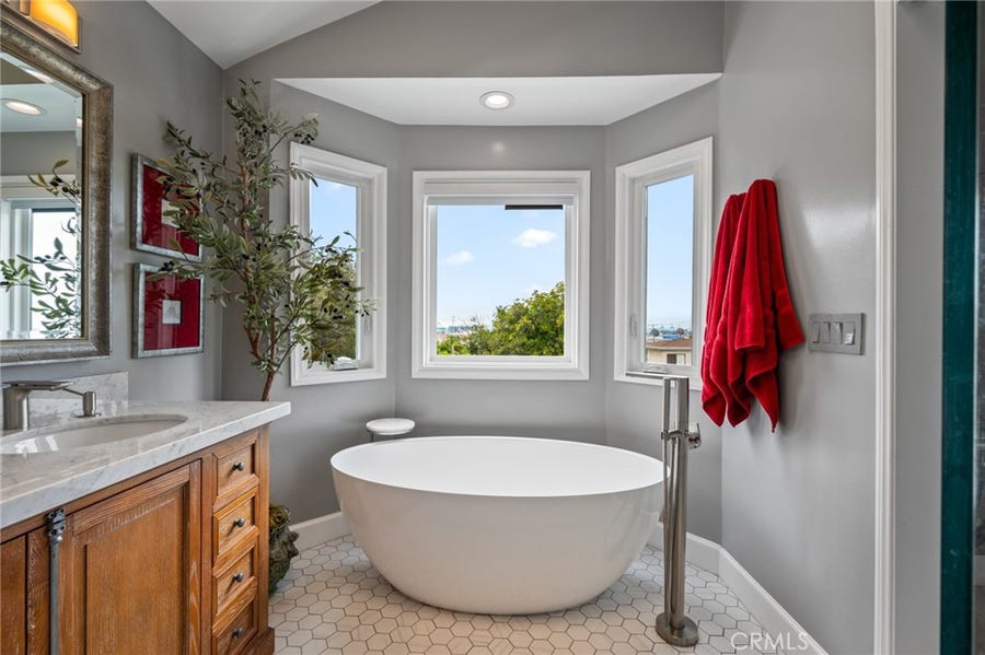 Property photo for 627 S Meyler Street, San Pedro, CA