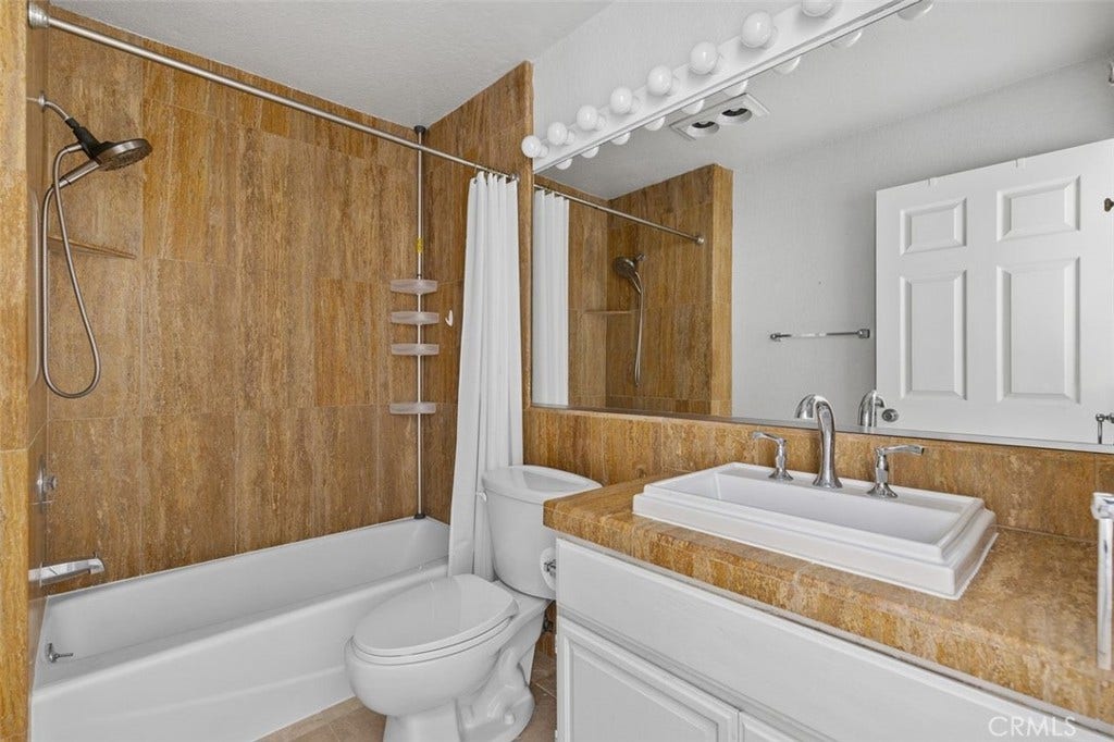 1440 Brett Place, #63, San Pedro, CA 90732 Primary Bathroom