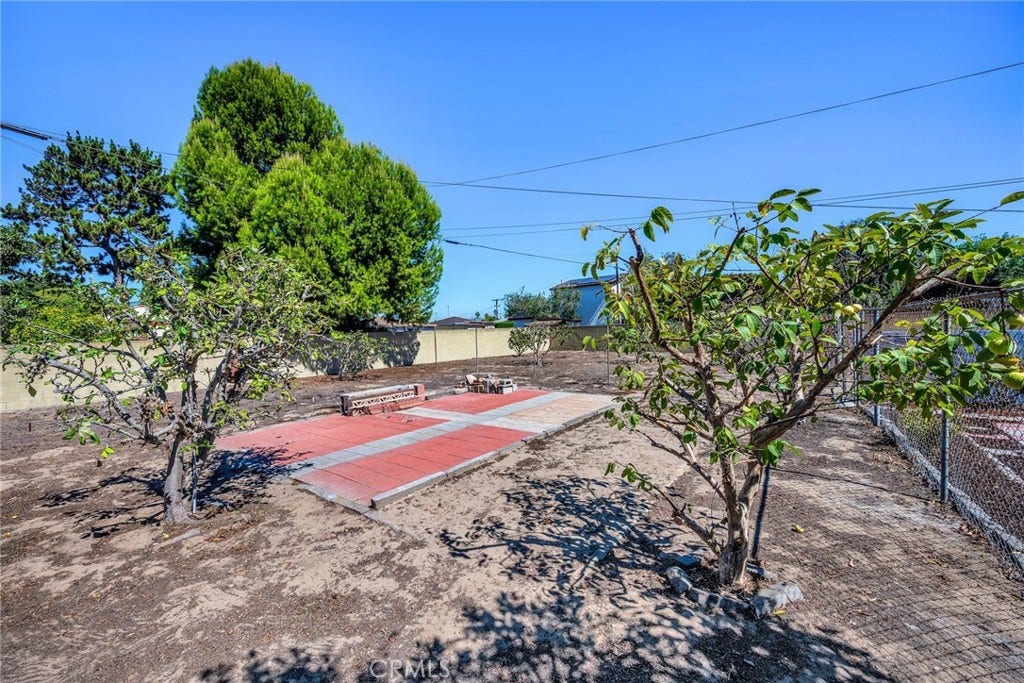 1559 W 223rd, Torrance, CA 90501 Large lot