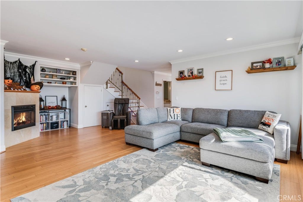 3663 Almeria Street, San Pedro, CA 90731 3663 Almeria Street, San Pedro, CA 90731