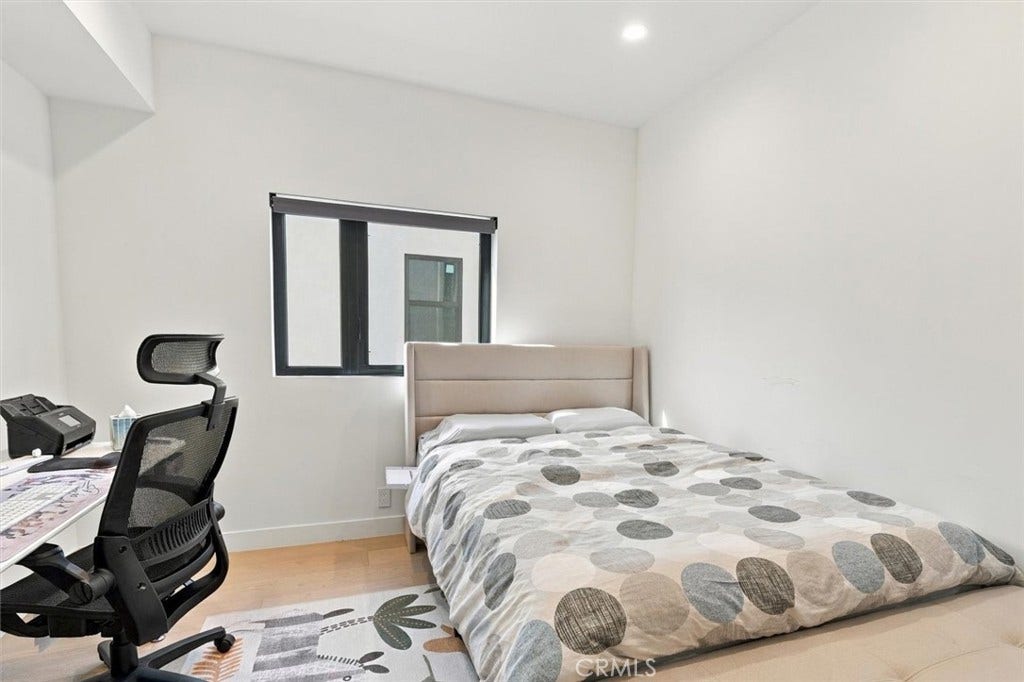 5626 W Murray, Los Angeles, CA 90016
