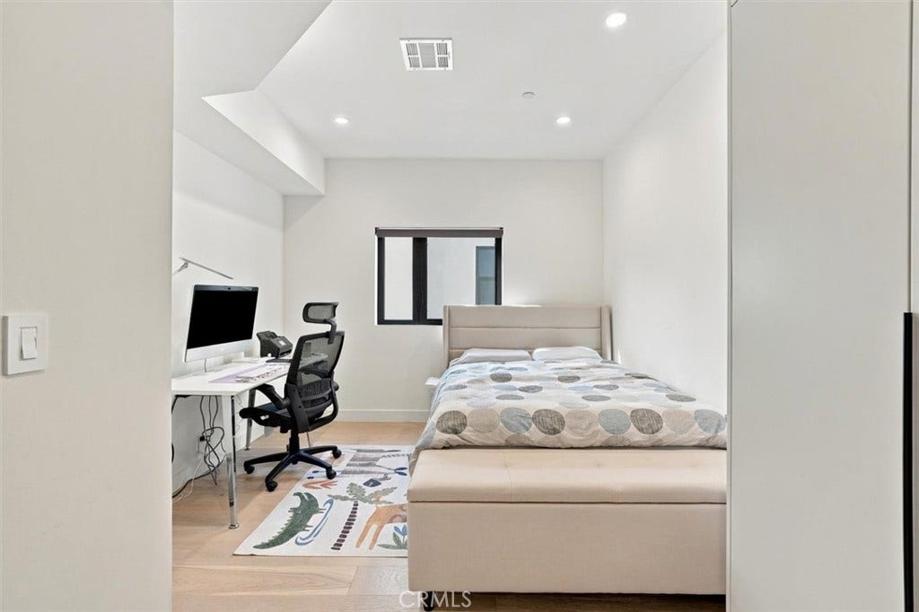 5626 W Murray, Los Angeles, CA 90016