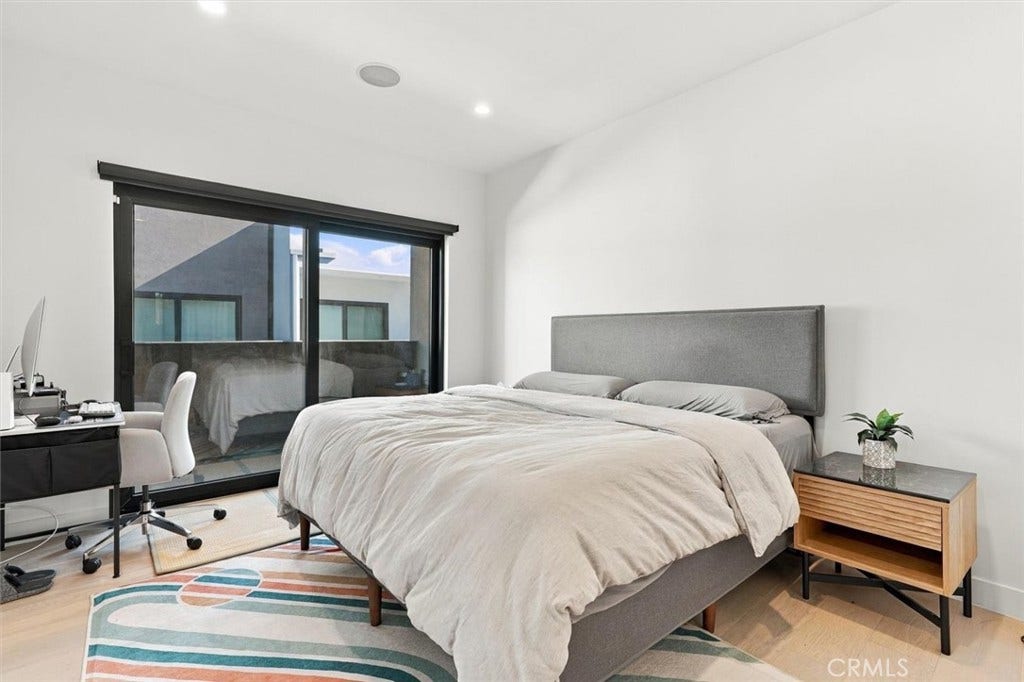 5626 W Murray, Los Angeles, CA 90016