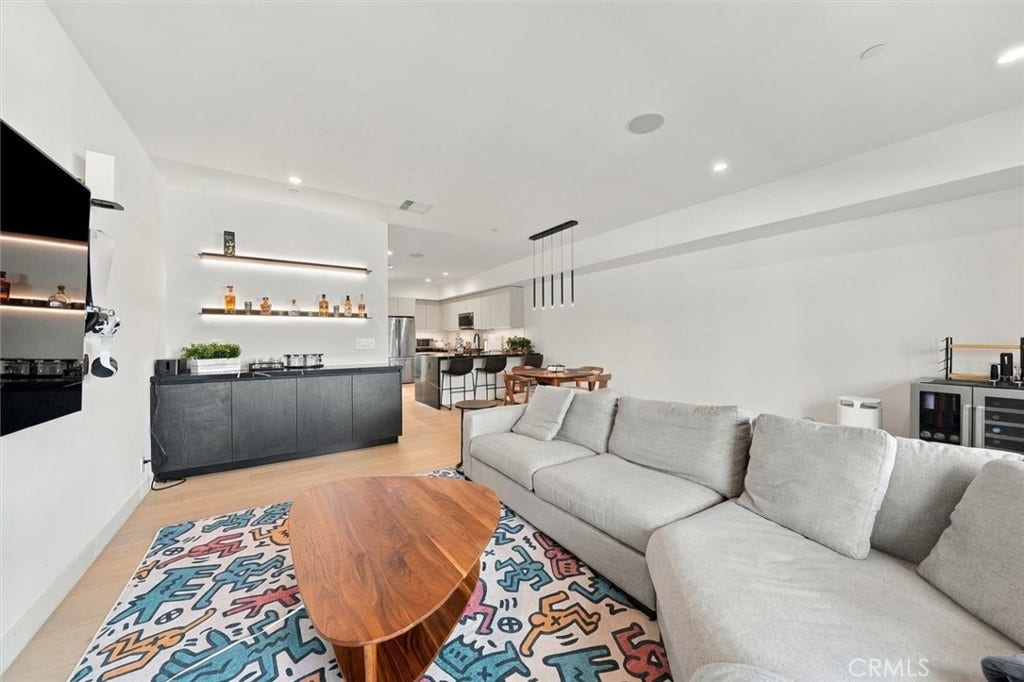 5626 W Murray, Los Angeles, CA 90016