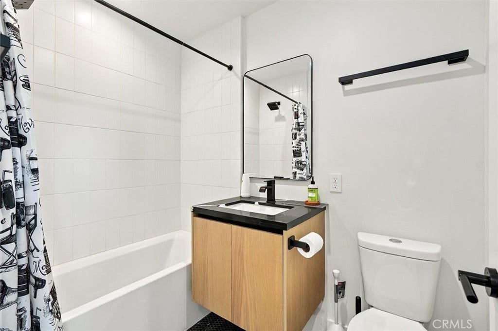 5626 W Murray, Los Angeles, CA 90016