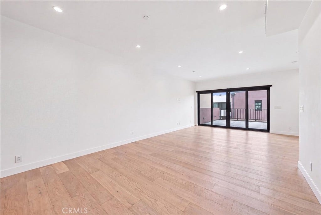 5626 W Murray, Los Angeles, CA 90016