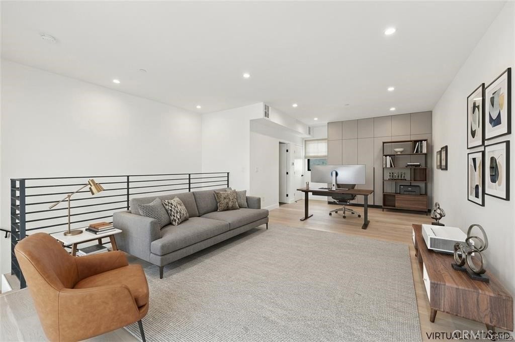 5626 W Murray, Los Angeles, CA 90016