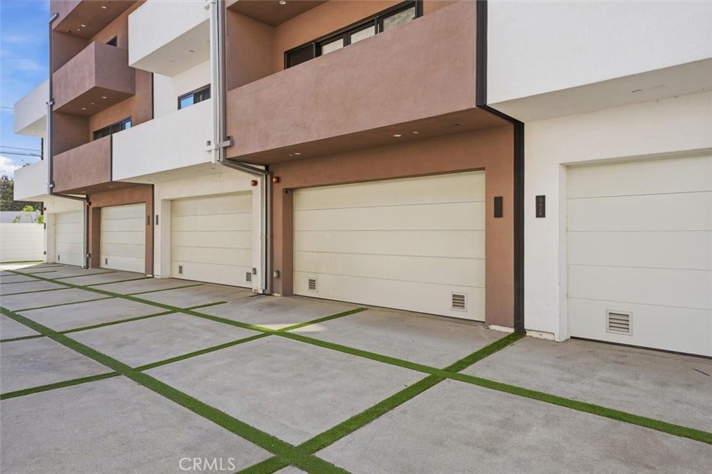 5626 W Murray, Los Angeles, CA 90016