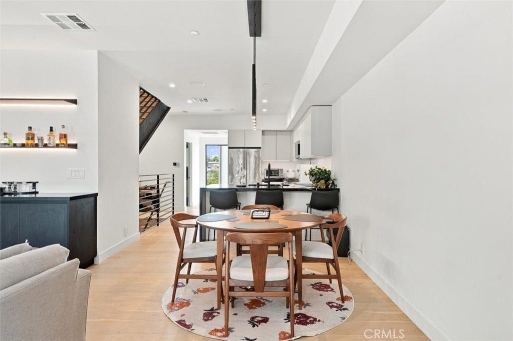 5626 W Murray, Los Angeles, CA 90016
