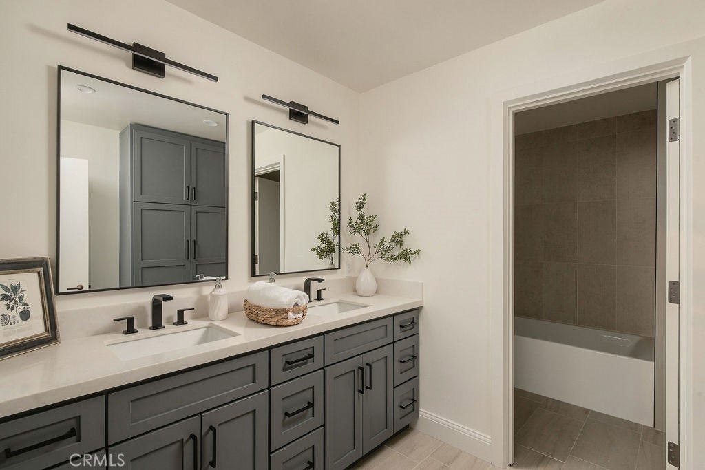 1905 Via Coronel, Palos Verdes Estates, CA 90274 1905 Via Coronel, Palos Verdes Estates, CA 90274