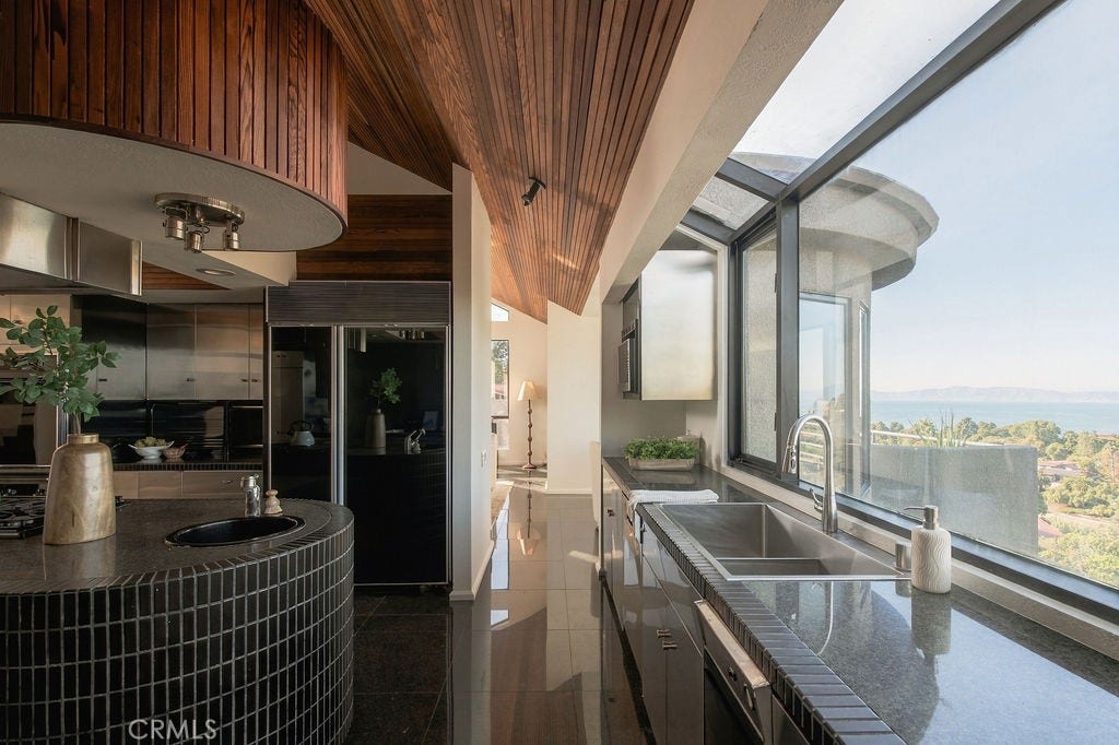 1905 Via Coronel, Palos Verdes Estates, CA 90274 1905 Via Coronel, Palos Verdes Estates, CA 90274