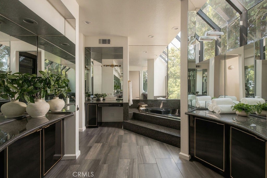 1905 Via Coronel, Palos Verdes Estates, CA 90274 1905 Via Coronel, Palos Verdes Estates, CA 90274