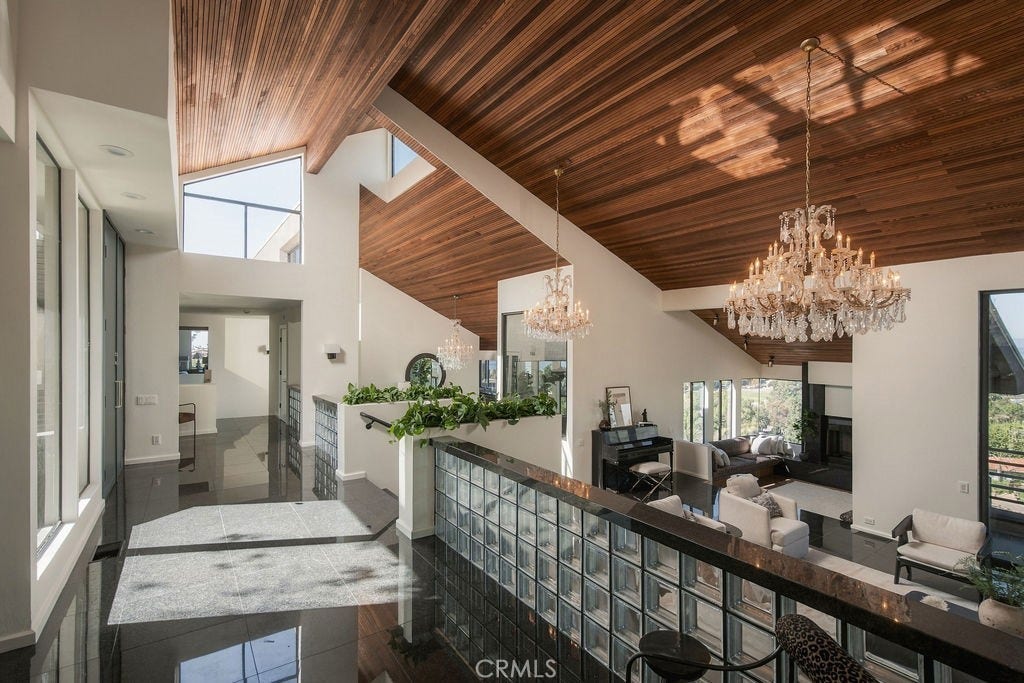 1905 Via Coronel, Palos Verdes Estates, CA 90274 1905 Via Coronel, Palos Verdes Estates, CA 90274