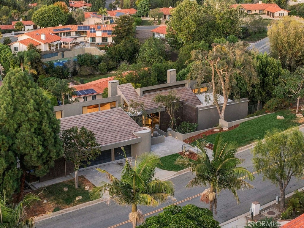 1905 Via Coronel, Palos Verdes Estates, CA 90274 1905 Via Coronel, Palos Verdes Estates, CA 90274