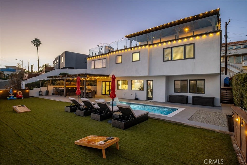 2227 Amirante, San Pedro, CA 90732 2227 Amirante, San Pedro, CA 90732