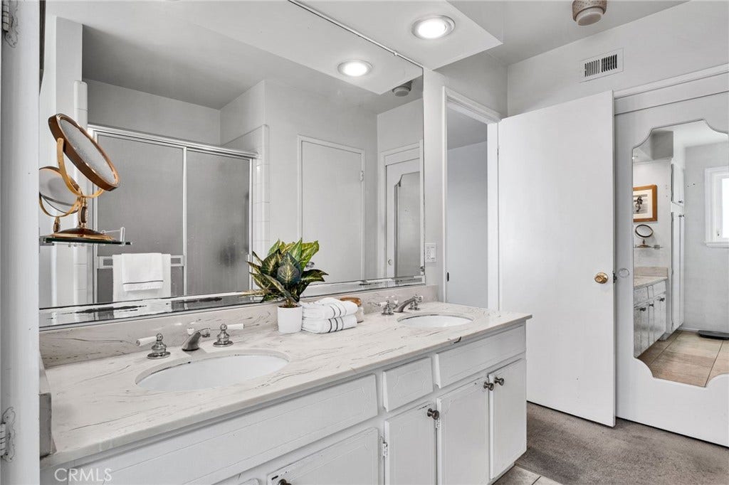2227 Amirante, San Pedro, CA 90732 2227 Amirante, San Pedro, CA 90732