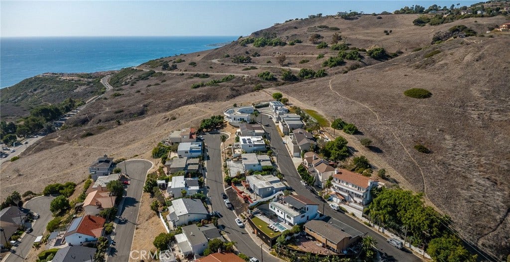 2227 Amirante, San Pedro, CA 90732 2227 Amirante, San Pedro, CA 90732
