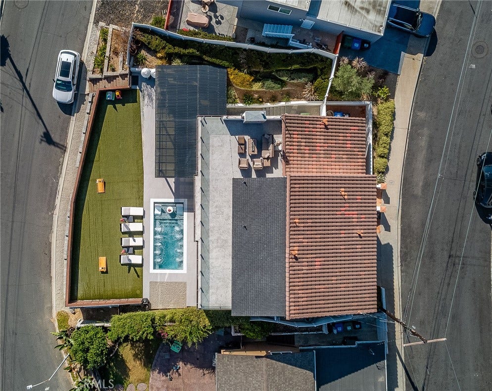 2227 Amirante, San Pedro, CA 90732 2227 Amirante, San Pedro, CA 90732