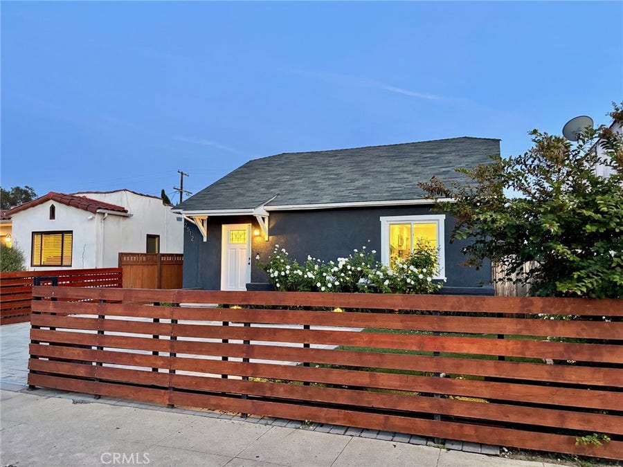 Property photo for 2512 S Rimpau Blvd, Los Angeles, CA