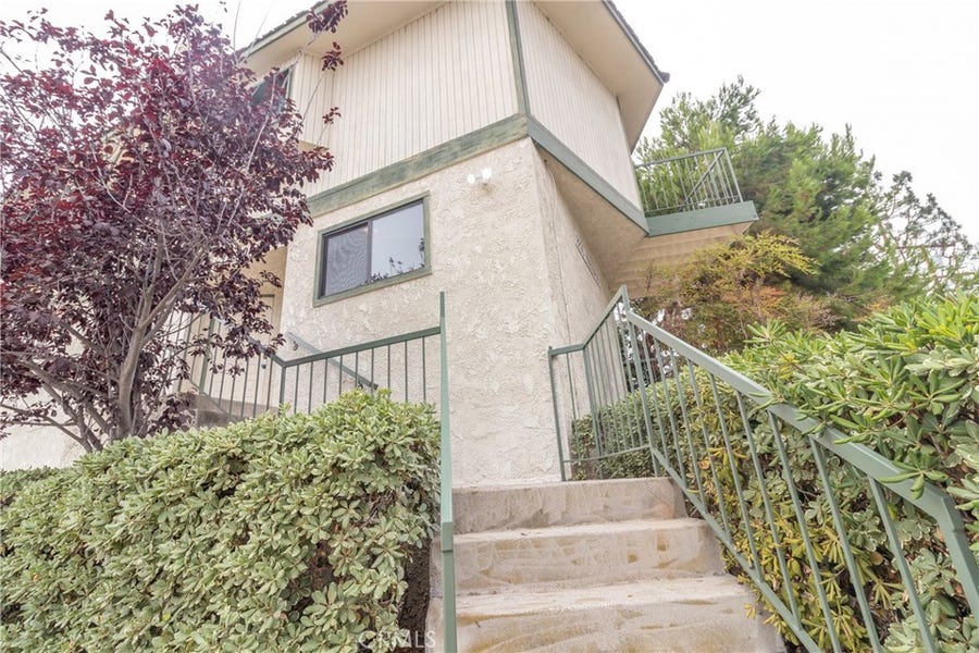 Property photo for 18200 Kingsdale Avenue, Redondo Beach, CA