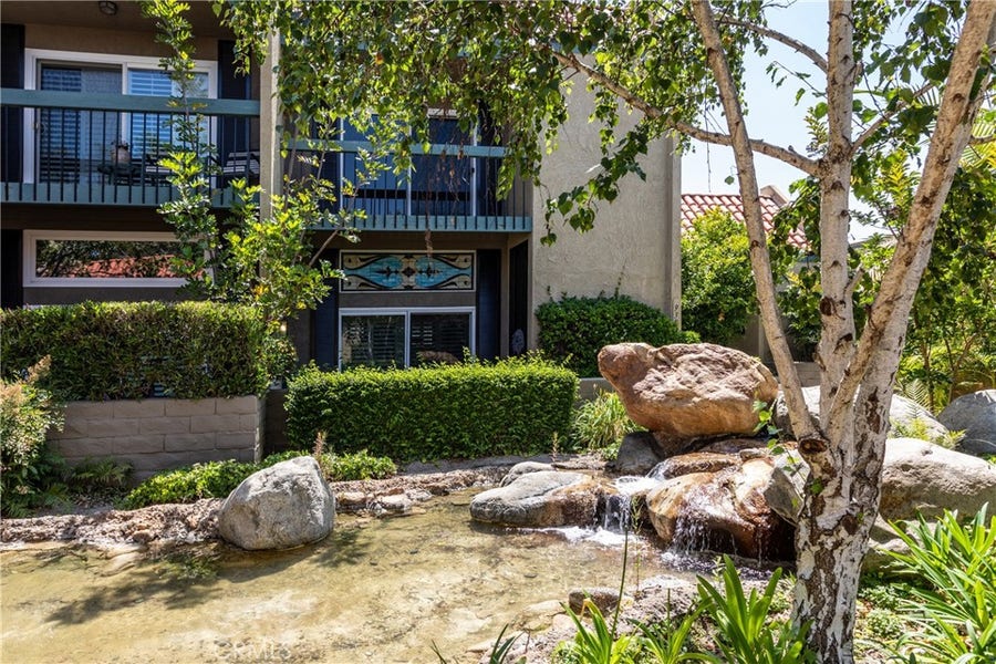 Property photo for 938 Palo Verde, Long Beach, CA