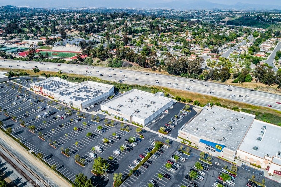 25362 El Paseo, Mission Viejo, CA 92691 25362 El Paseo, Mission Viejo, CA 92691