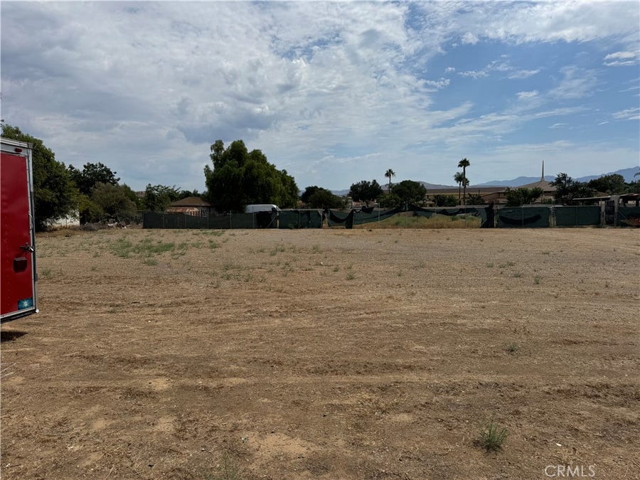 Property photo for 5995 La Sierra Avenue, Riverside, CA