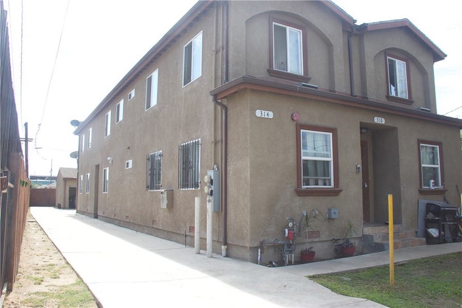 Property photo for 314 W 56th, Los Angeles, CA