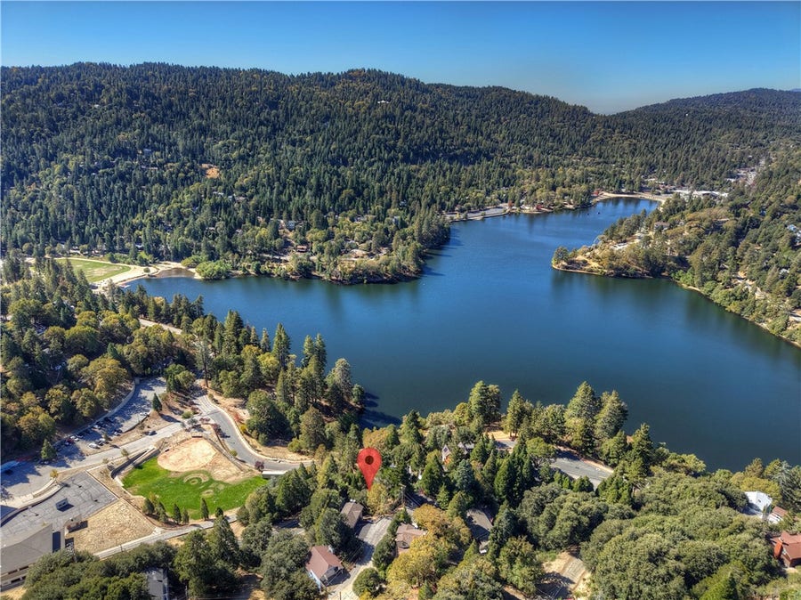 Property photo for 428 Delle Drive, Crestline, CA