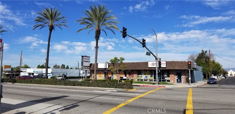 Property photo for 12001 Carson, Hawaiian Gardens, CA